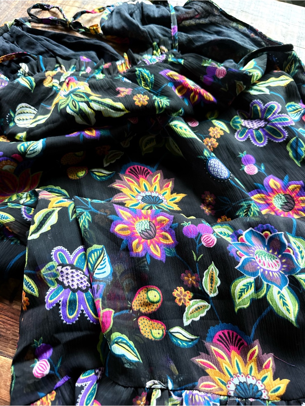 NWOT World Market Boho Maxi Dress with bold Multicolor Floral print Size L